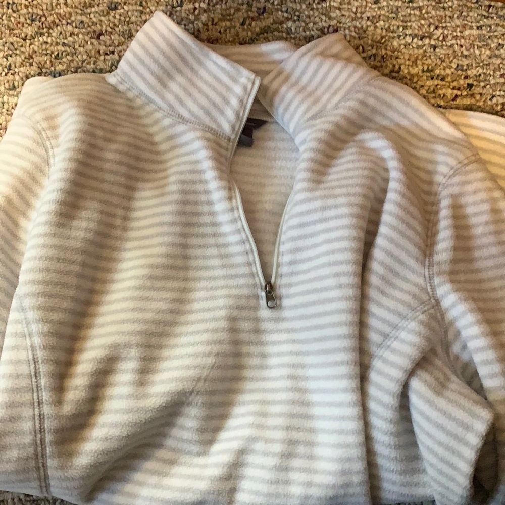 EUC Eddie Bauer Half Zip Fleece